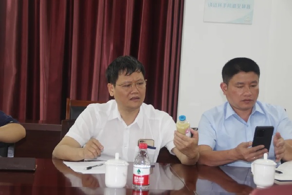 越南CNC股份公司阮明董事長蒞臨華宏公司交流洽談